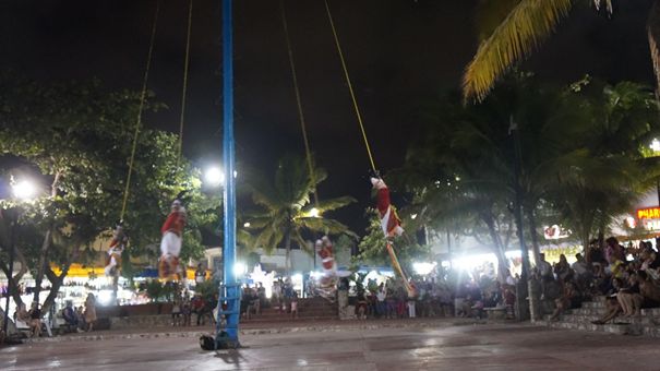 Voladores – Latający Ludzie - Wczasy Meksyk Voladores – Latający Ludzie - Wczasy Meksyk